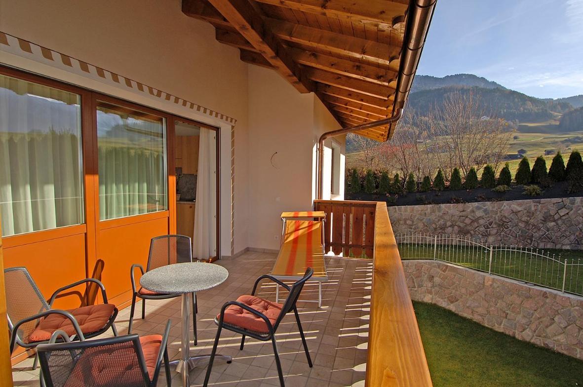 Haus Ploner Lägenhet Castelrotto Exteriör bild